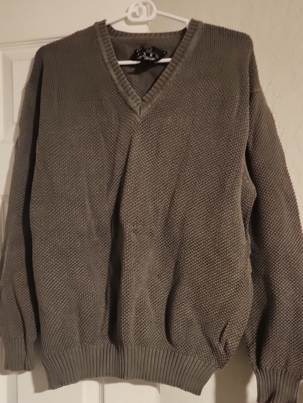 Enro Men's V-Neck Knit Sweater - Olive Gray